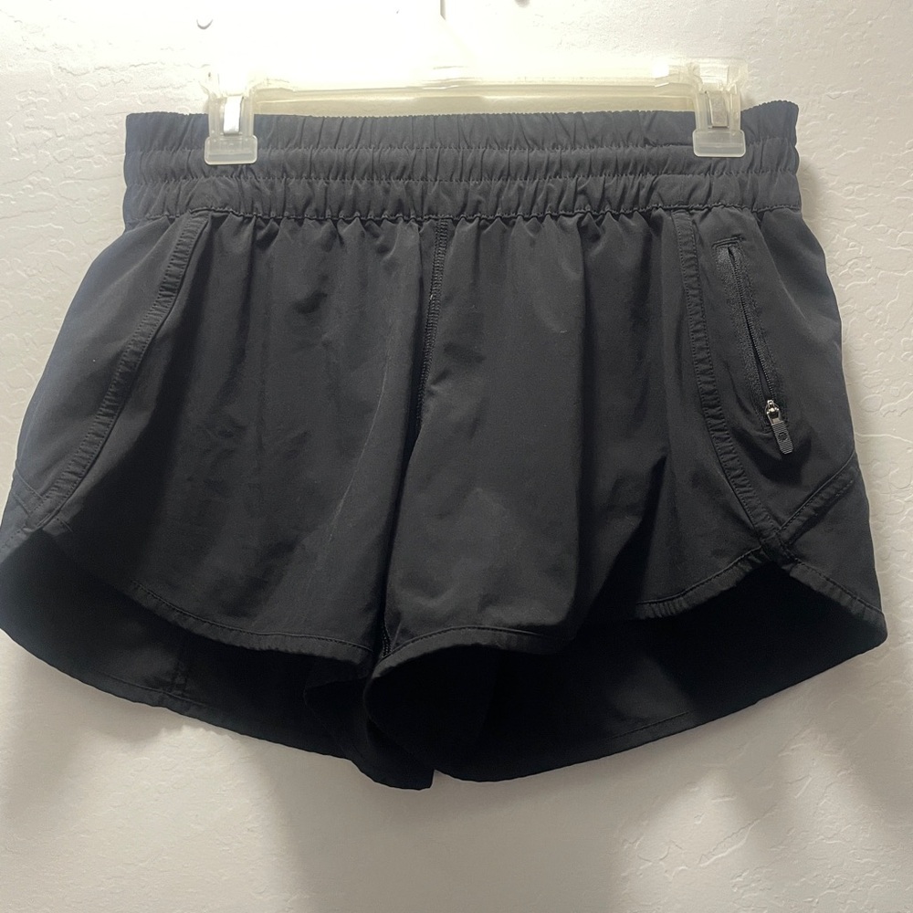 Lululemon Athletica Black Athletic Shorts Moisture-Wicking Lightweight